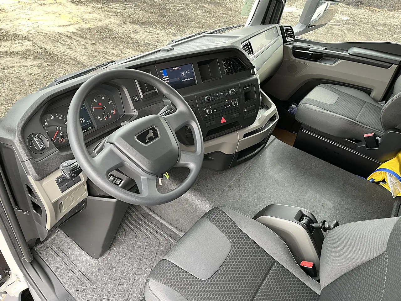 MAN TGS 41.400 BB CH 8x4 Tipper Truck 8