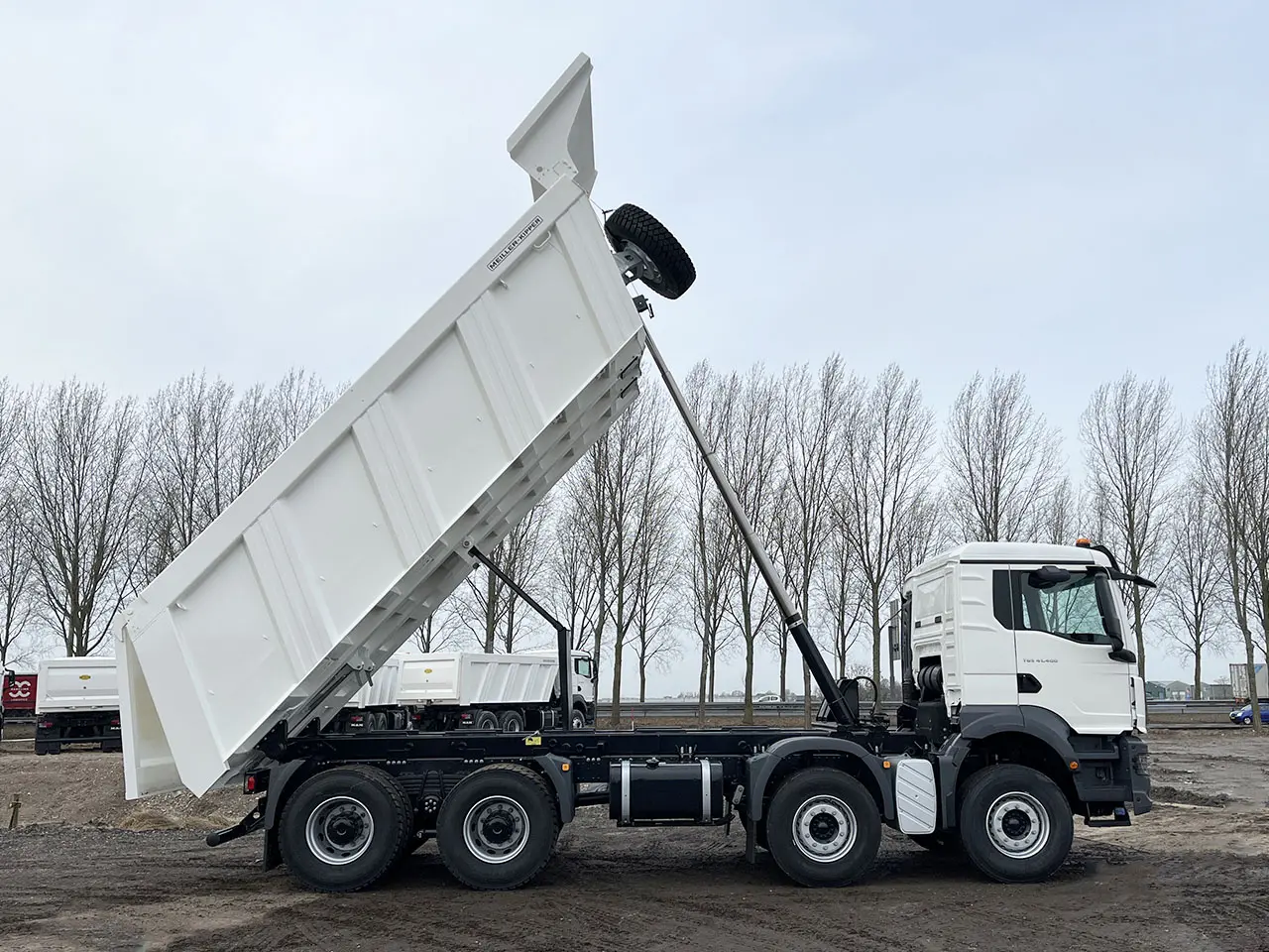 MAN TGS 41.400 BB CH 8x4 Tipper Truck 14