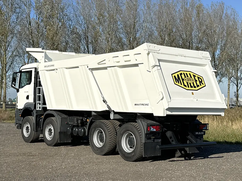 MAN TGS 41.400 BB CH 8x4 Tipper Truck 6