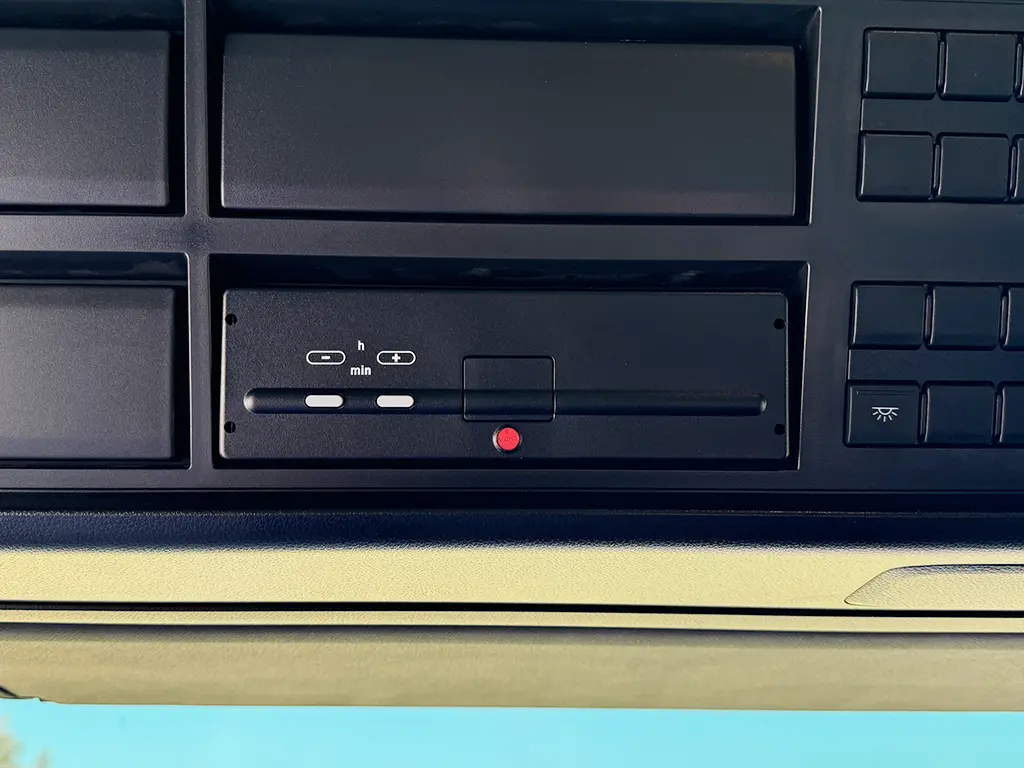 MAN TGS 41.400 BB CH 8x4 Tipper Truck 9