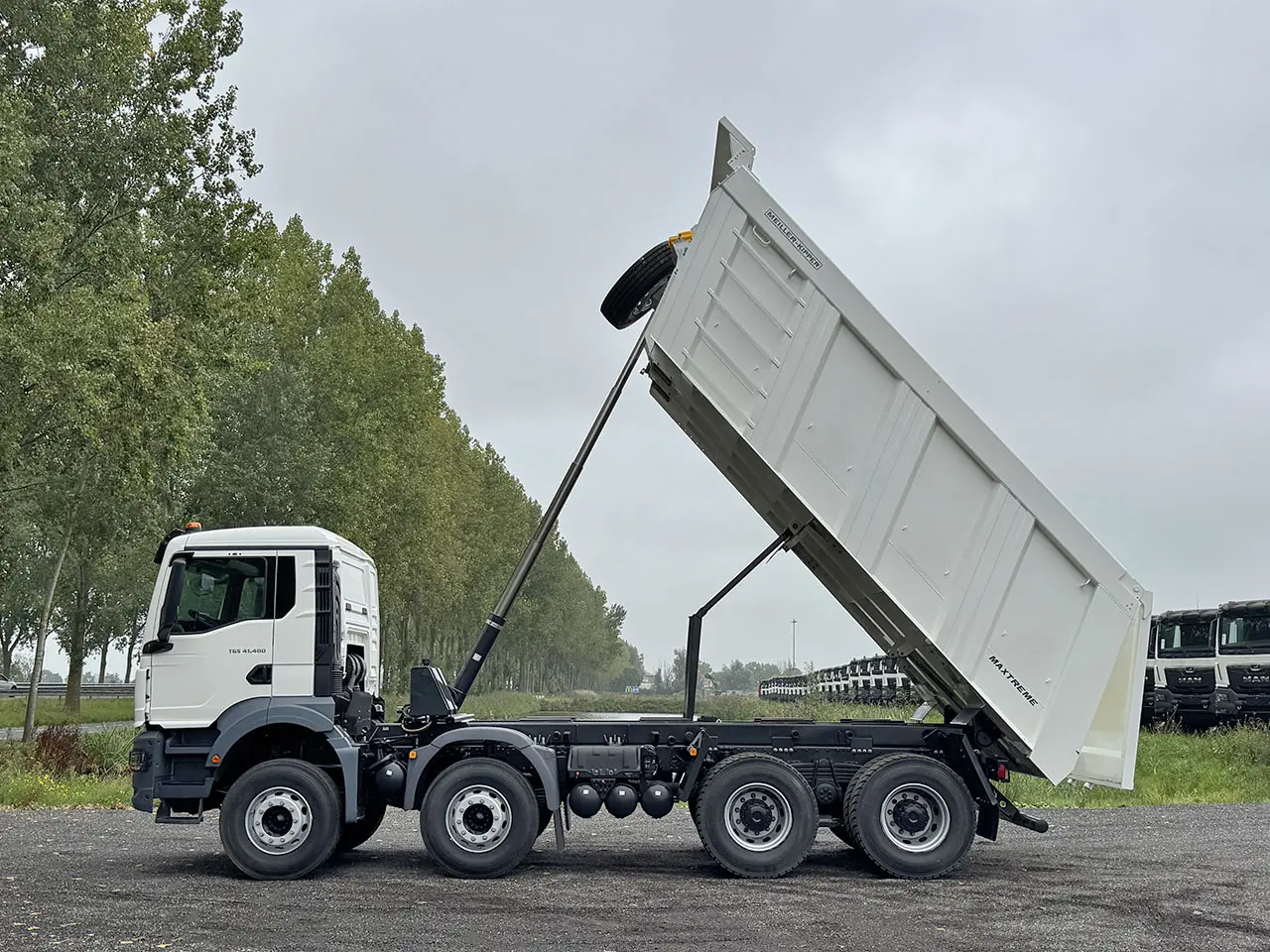 MAN TGS 41.400 BB CH Tipper Truck 8x4 17