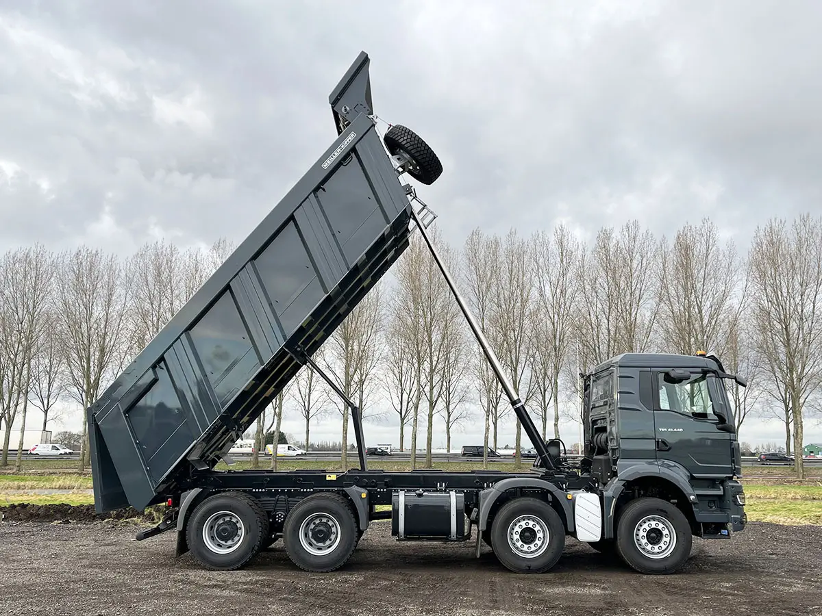 MAN TGS 41.440 BB CH 8x4 Tipper Truck 16