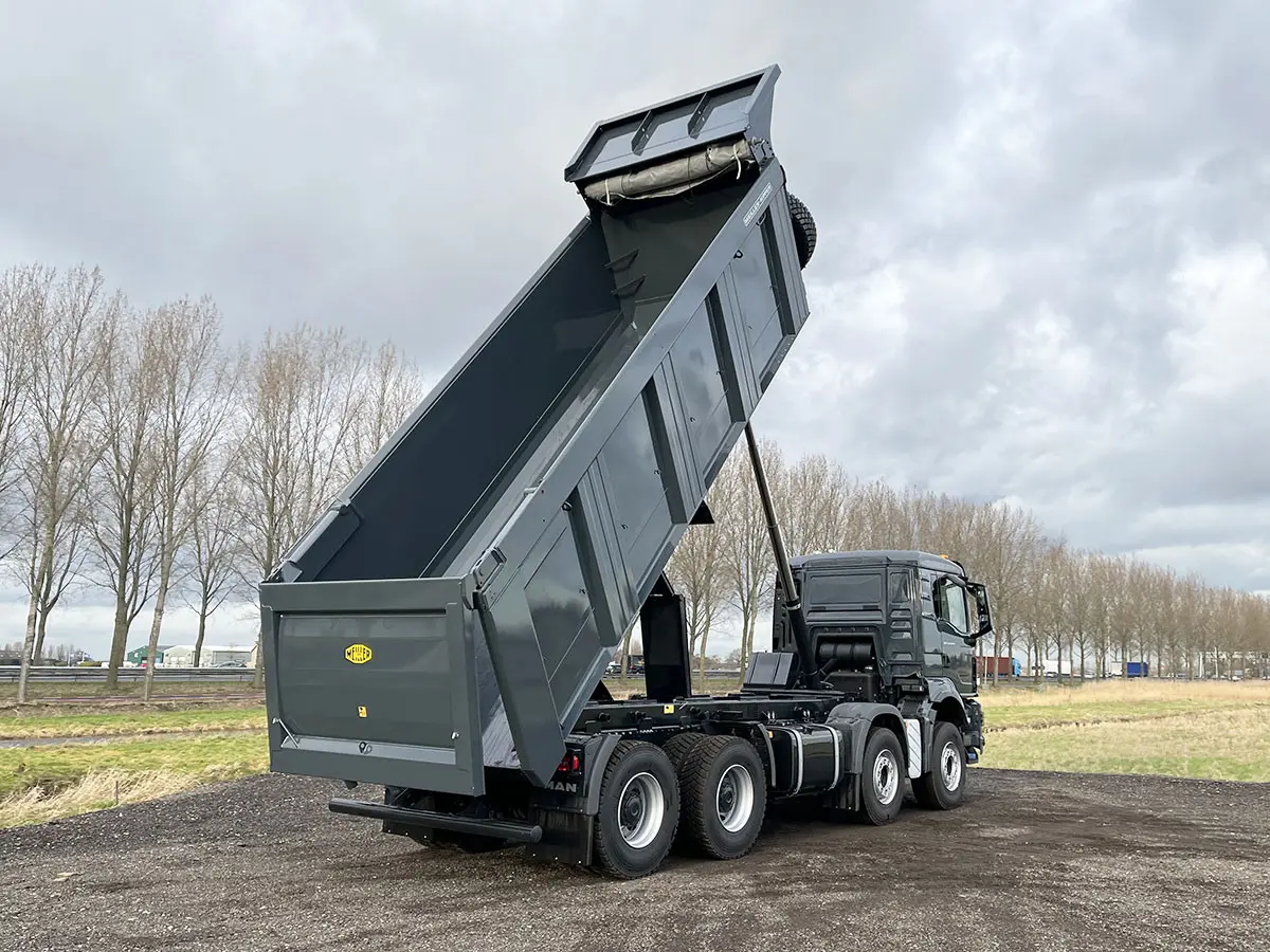 MAN TGS 41.440 BB CH Benne basculante 8x4 17