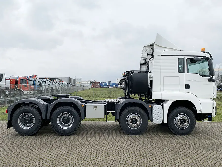 MAN TGS 41.480 BB AT 8x4 Tractor Head 5
