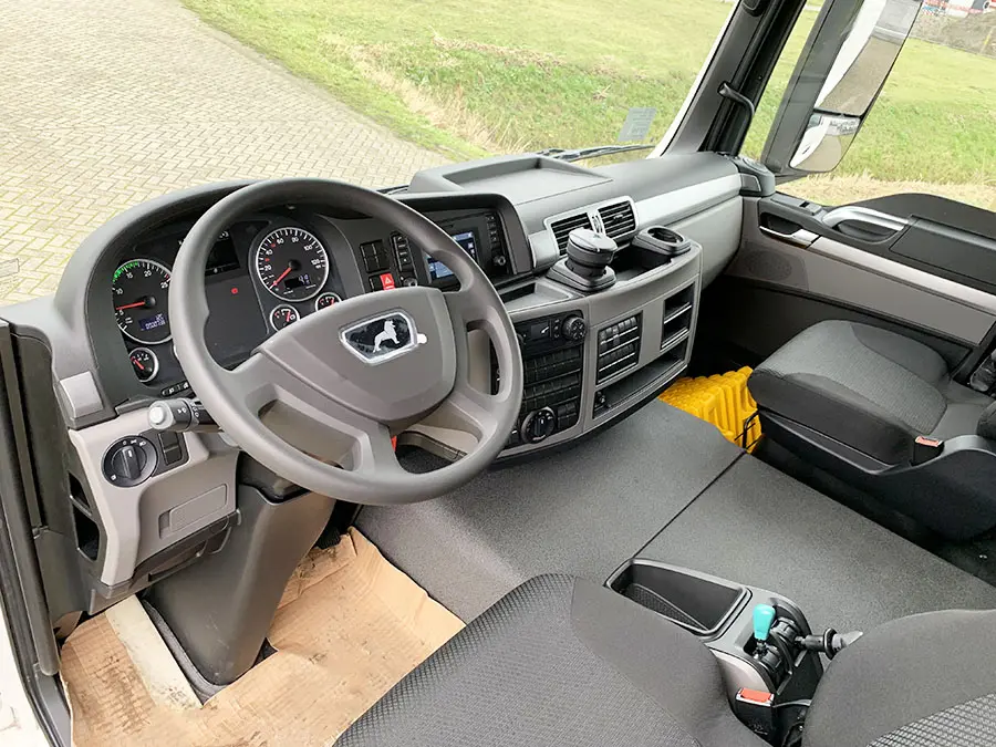 MAN TGS 41.480 BB AT 8x4 Tractor Head 7