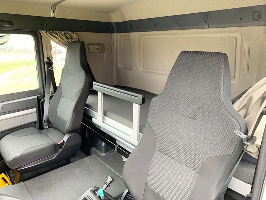 MAN TGS 41.480 BB AT 8x4 Tractor Head 9