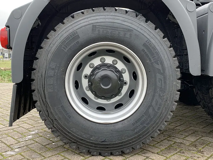 MAN TGS 41.480 BB AT 8x4 Tractor Head 15