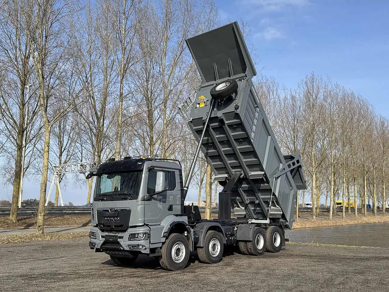 MAN TGS 44.440 BB CH 8x4 Tipper Truck 9