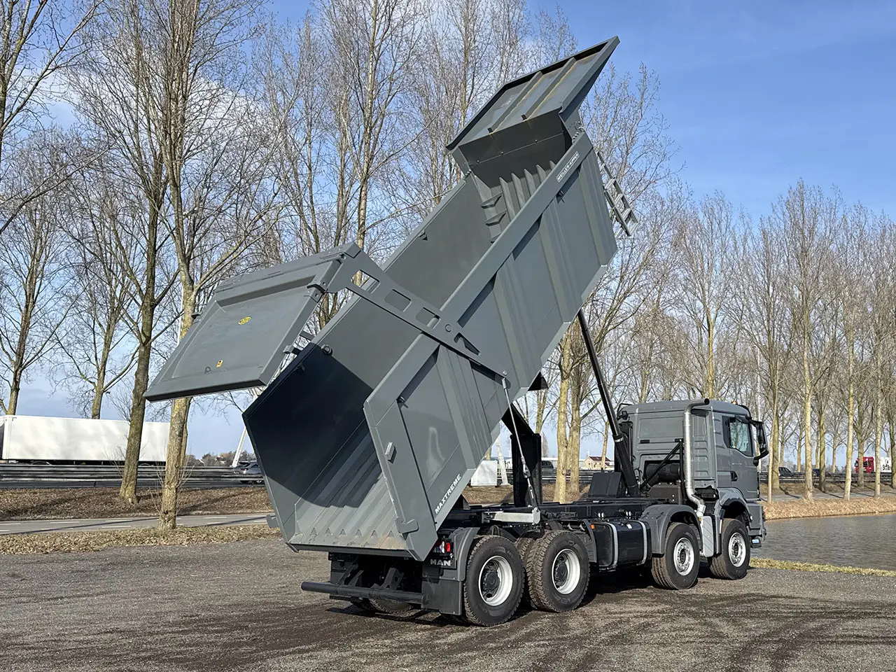MAN TGS 44.440 BB CH 8x4 Tipper Truck 12