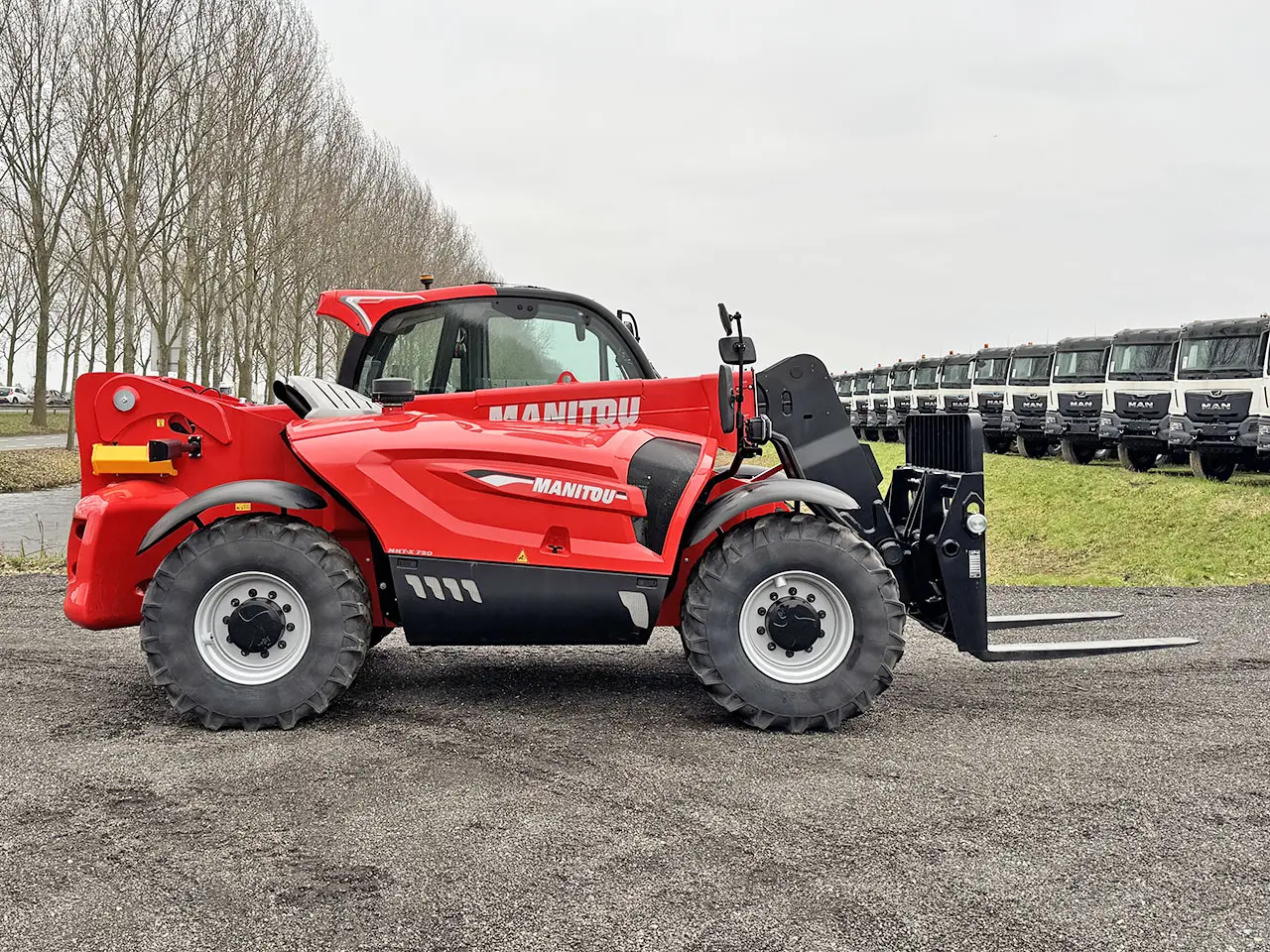 Manitou MHT-X 790 4x4 Telehandler 5