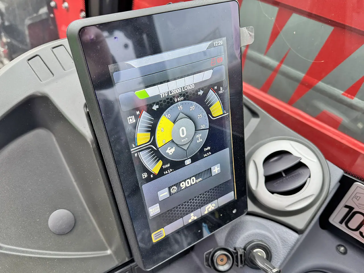 Manitou MHT-X 790 4x4 Telehandler 13