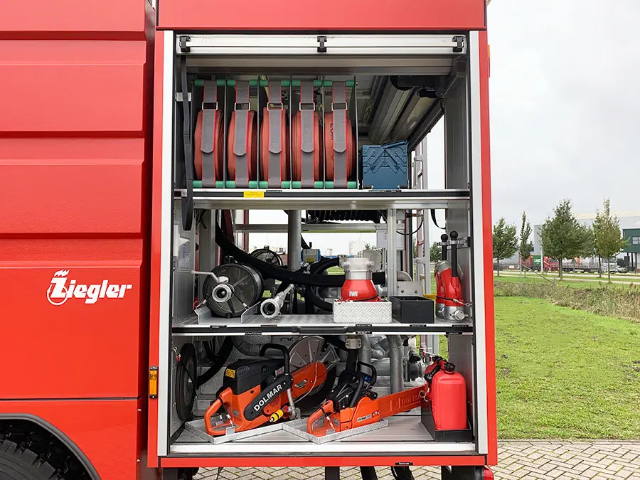 Mercedes-Benz Actros 2035 Full Spec Camion de pompiers 4x2 8