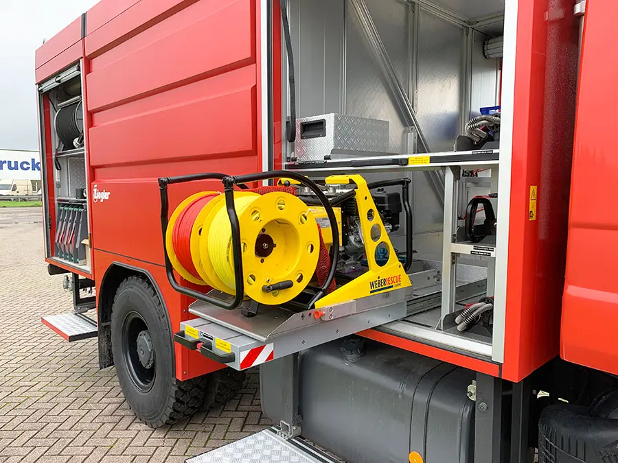 Mercedes-Benz Actros 2035 Full Spec Camion de pompiers 4x2 12