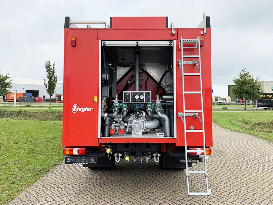 Mercedes-Benz Actros 2035 Full Spec 4x2 Fire Fighter Truck 9