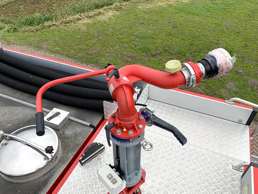 Mercedes-Benz Actros 2035 Full Spec Camion de pompiers 4x2 20