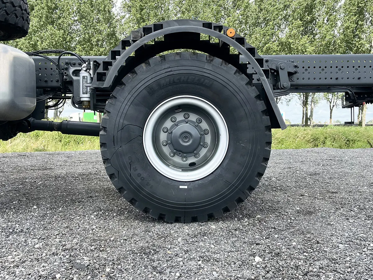 Mercedes-Benz Arocs 2033-A Châssis Cabine 4x4 13