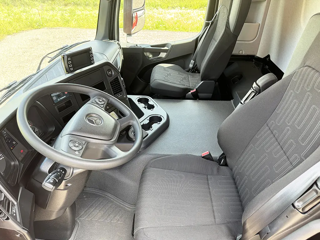 Mercedes-Benz Arocs 2036-A 4x4 Fire Fighter Truck 7