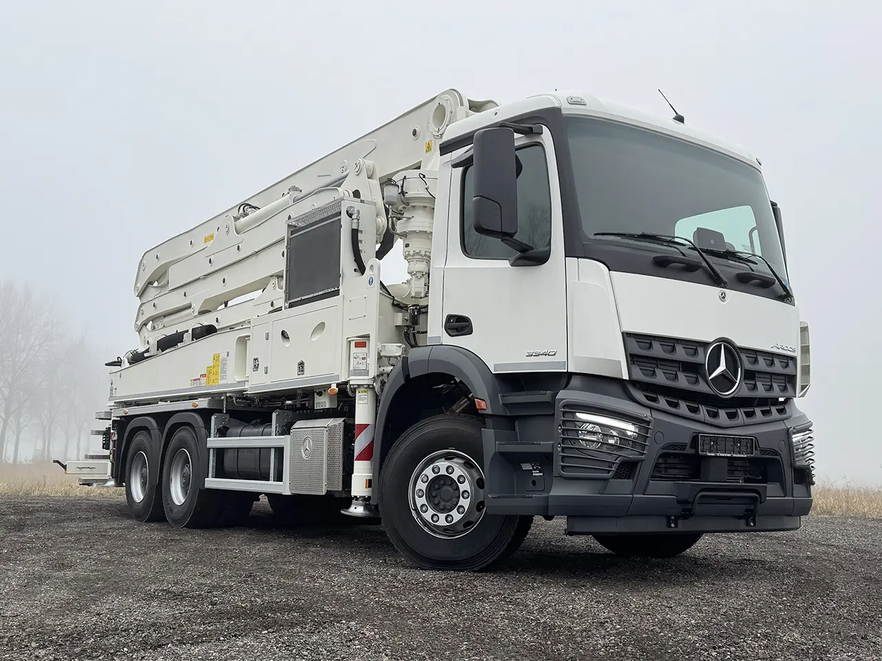 Mercedes-Benz Arocs 3340 6x4 Concrete Pump 4