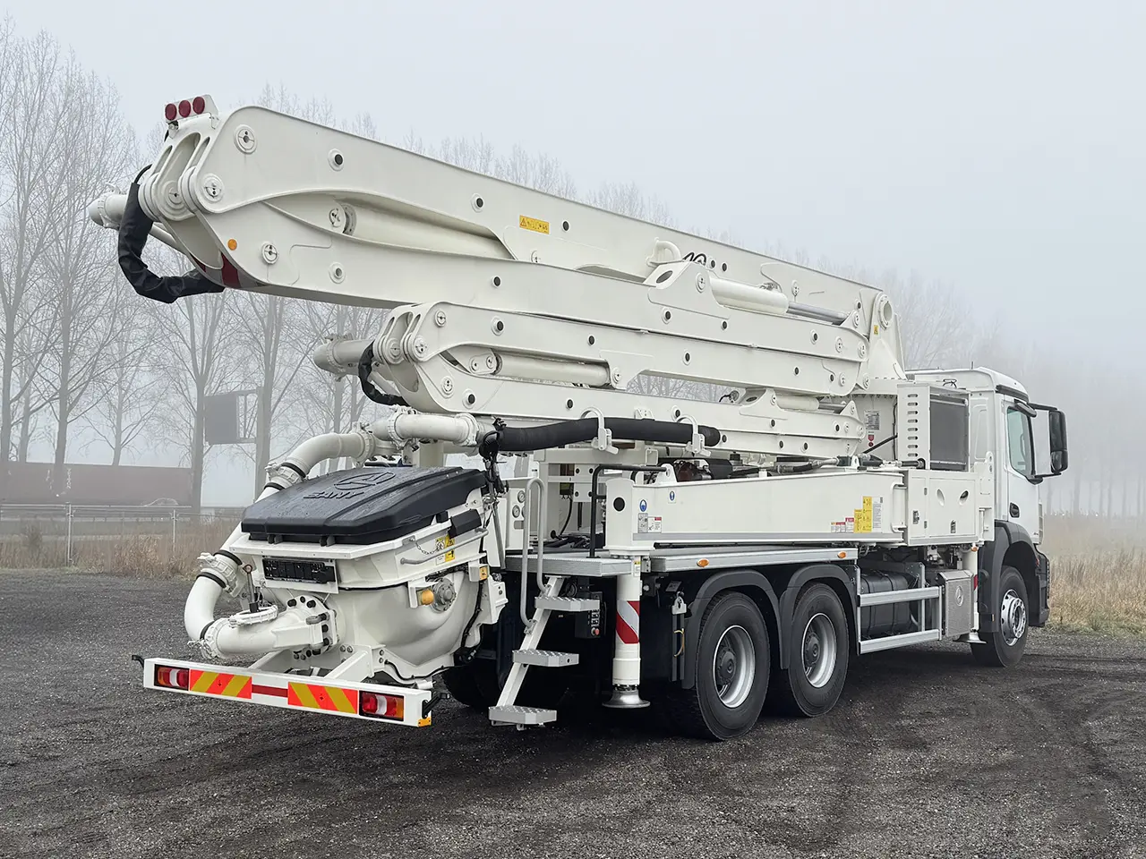 Mercedes-Benz Arocs 3340 6x4 Concrete Pump 6
