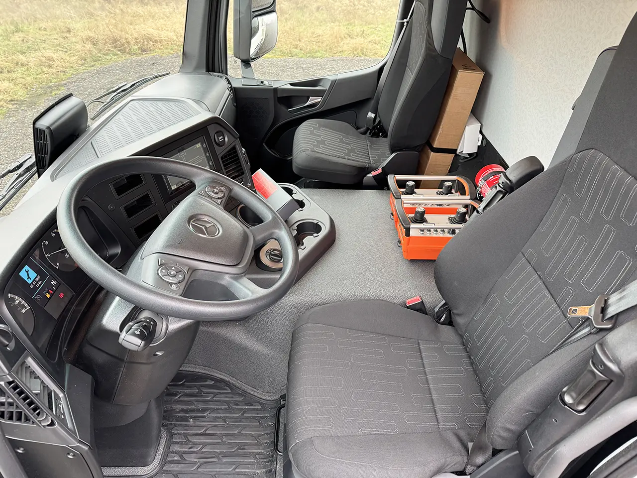 Mercedes-Benz Arocs 3340 6x4 Concrete Pump 7