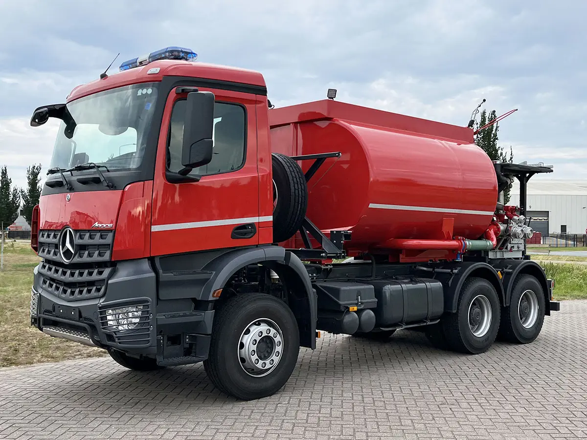 Mercedes-Benz Arocs 3340-K Camion de pompiers 6x4