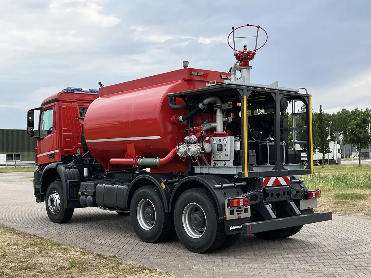 Mercedes-Benz Arocs 3340-K Camion de pompiers 6x4