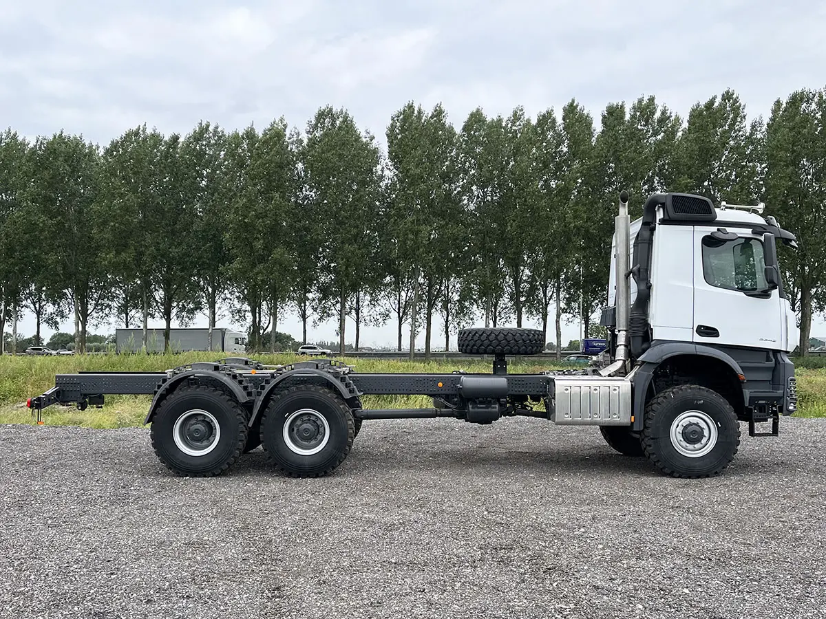 Mercedes-Benz Arocs 3342-A Châssis Cabine 6x6 5