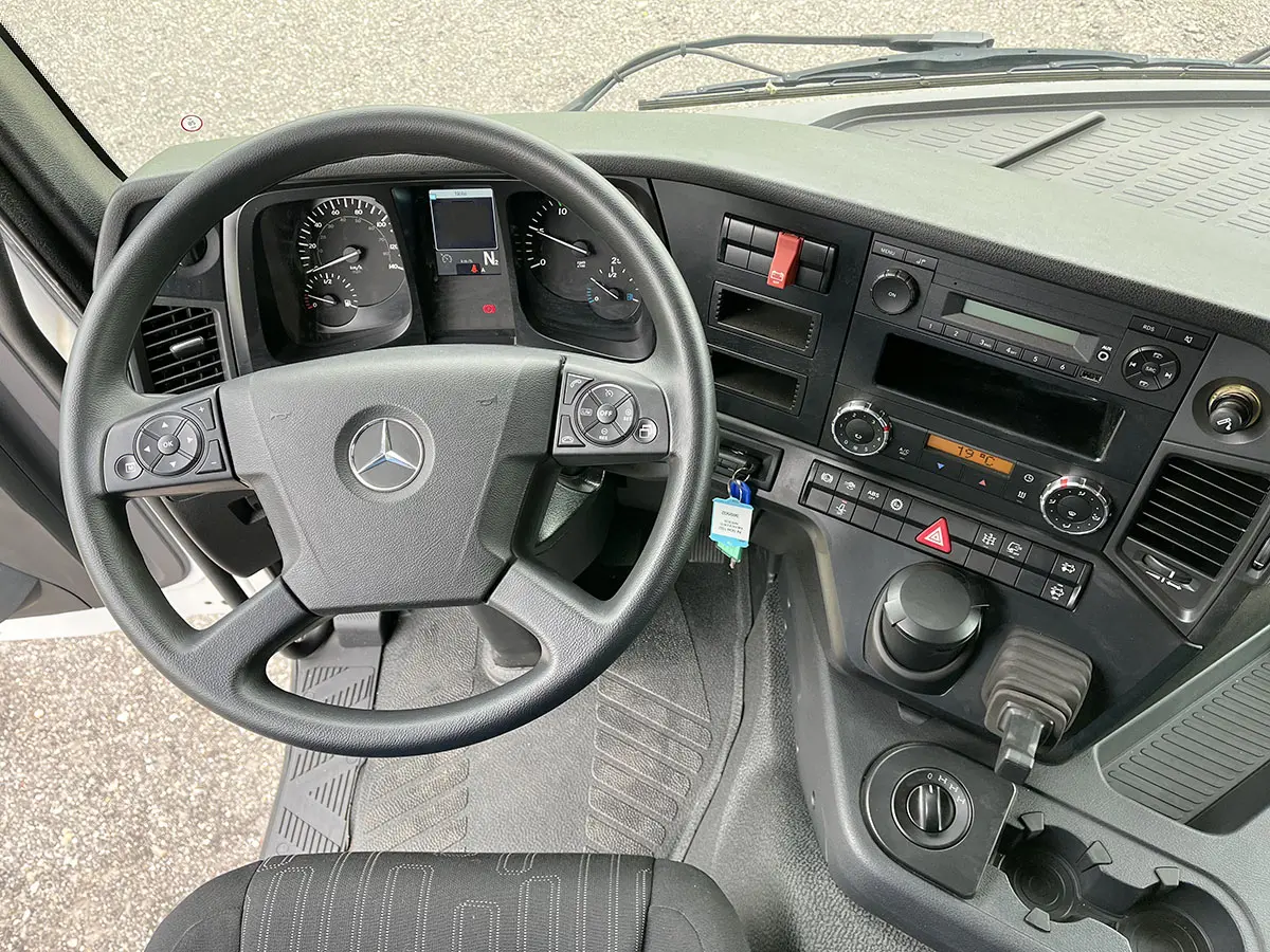 Mercedes-Benz Arocs 3342-A Châssis Cabine 6x6 9