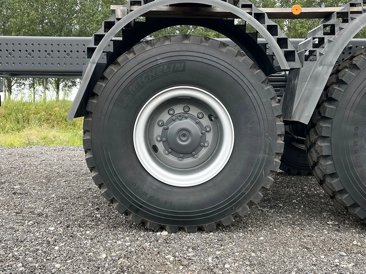 Mercedes-Benz Arocs 3342-A Châssis Cabine 6x6 12