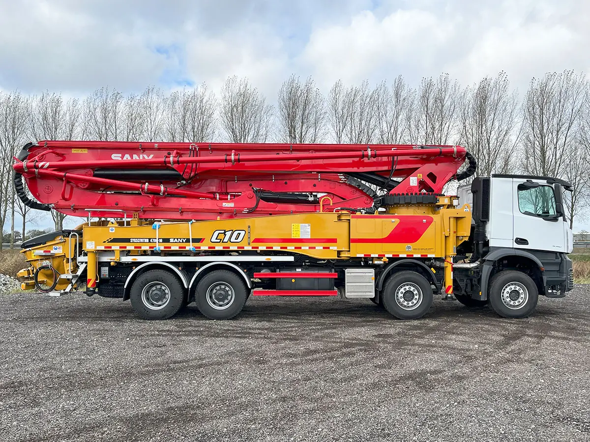 Mercedes-Benz Arocs 4140 8x4 Concrete Pump 5