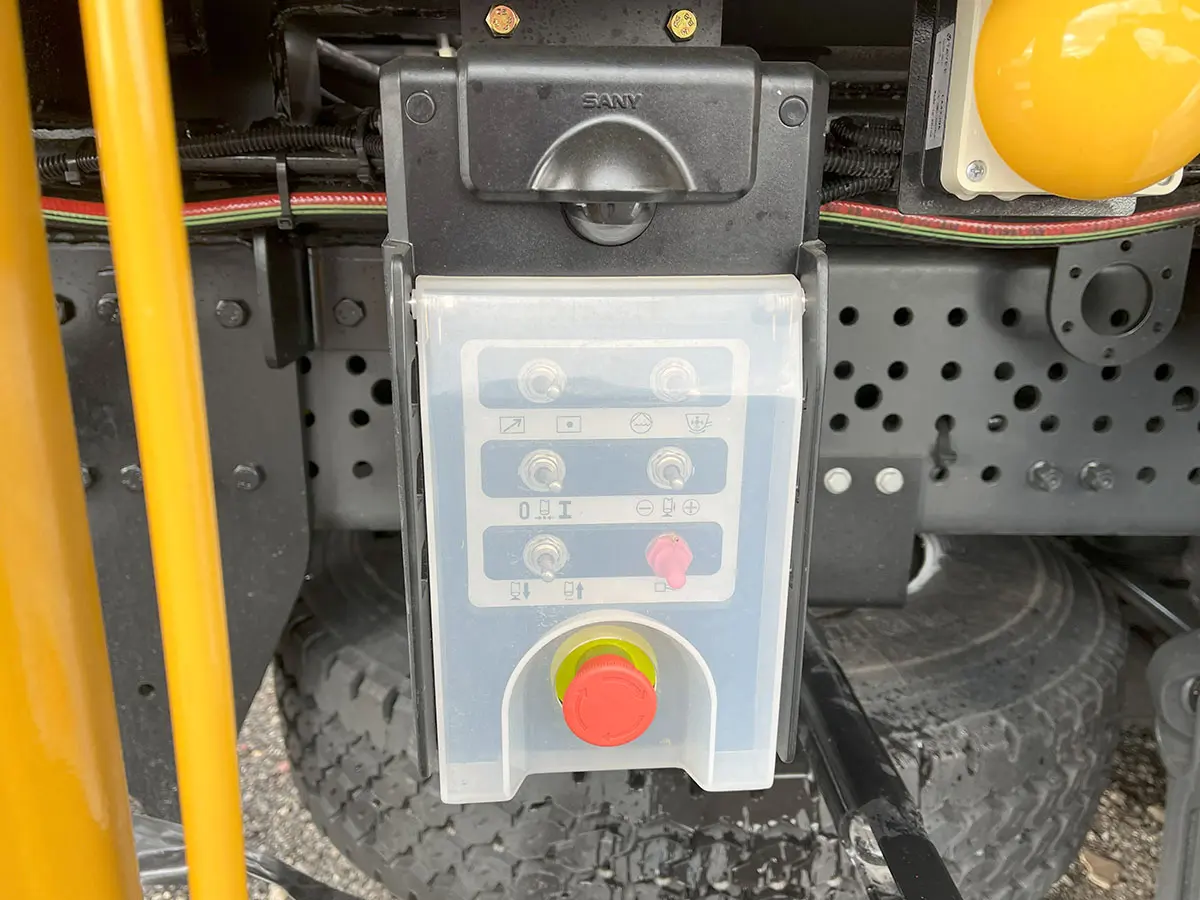 Mercedes-Benz Arocs 4140 8x4 Concrete Pump 15