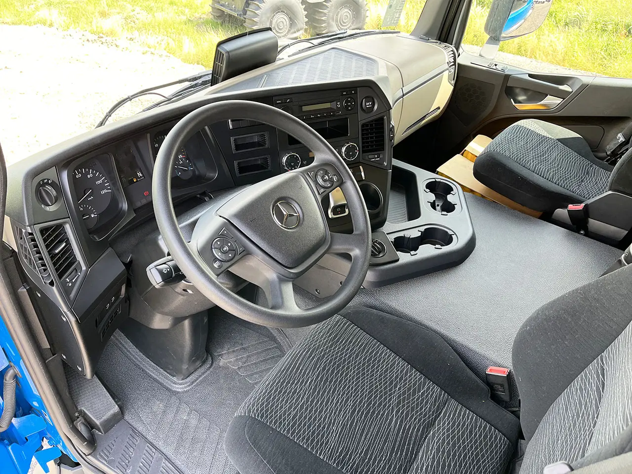 Mercedes-Benz Arocs 4142-AK Châssis Cabine 8x8 8