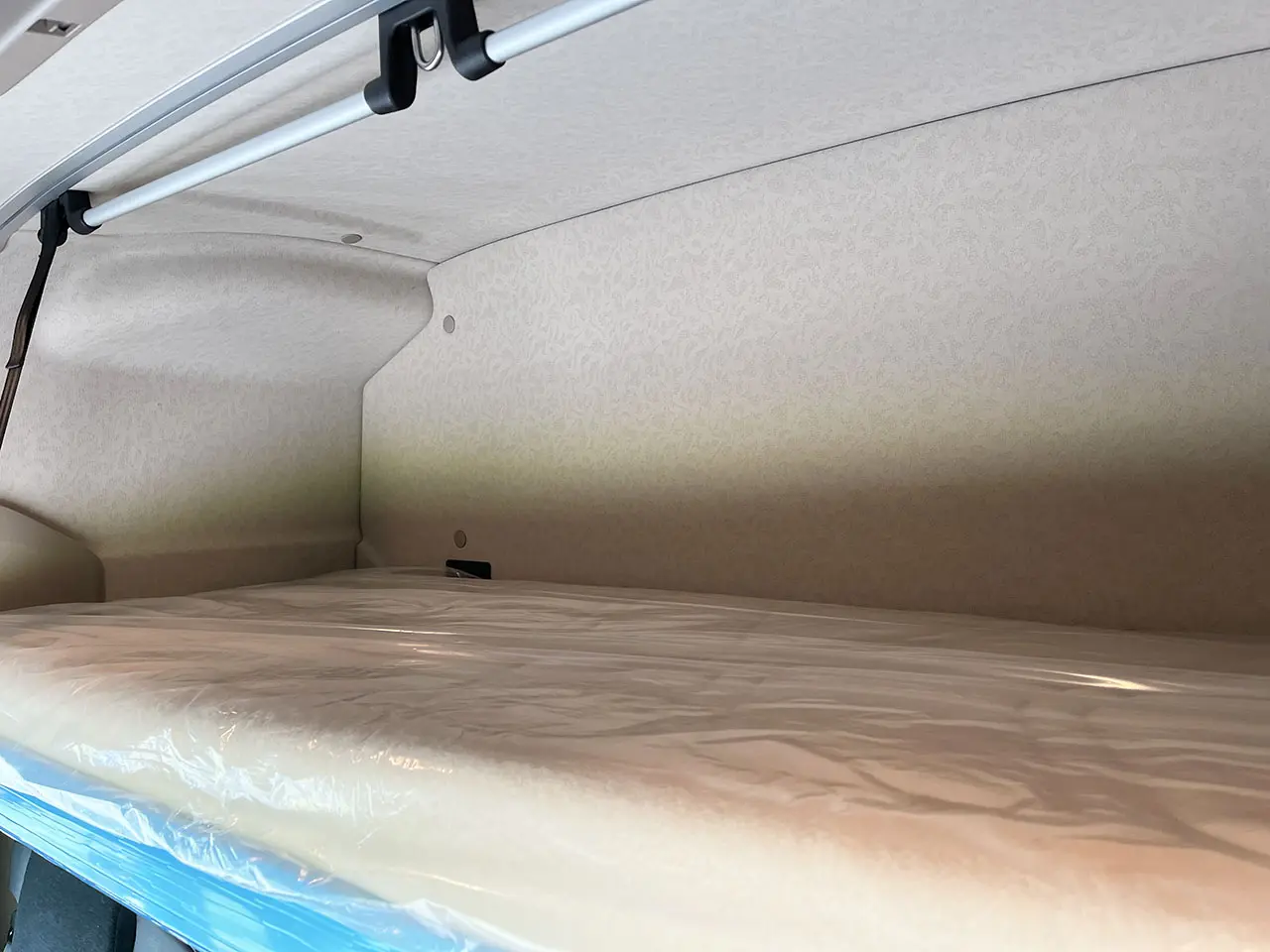 Mercedes-Benz Arocs 4142-AK 8x8 Chassis Cabin 13