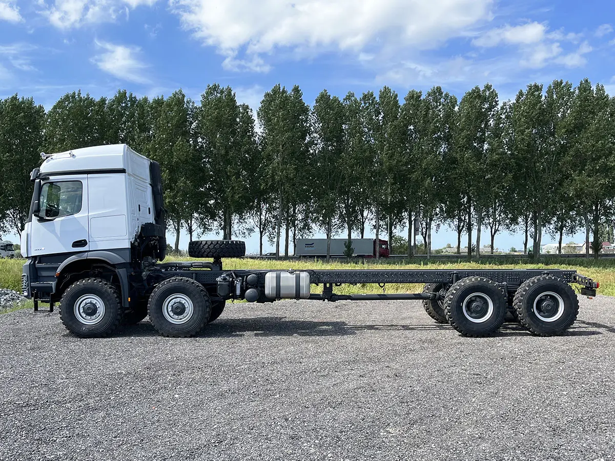 Mercedes-Benz Arocs 4145-AK 8x8 Chassis Cabin 2