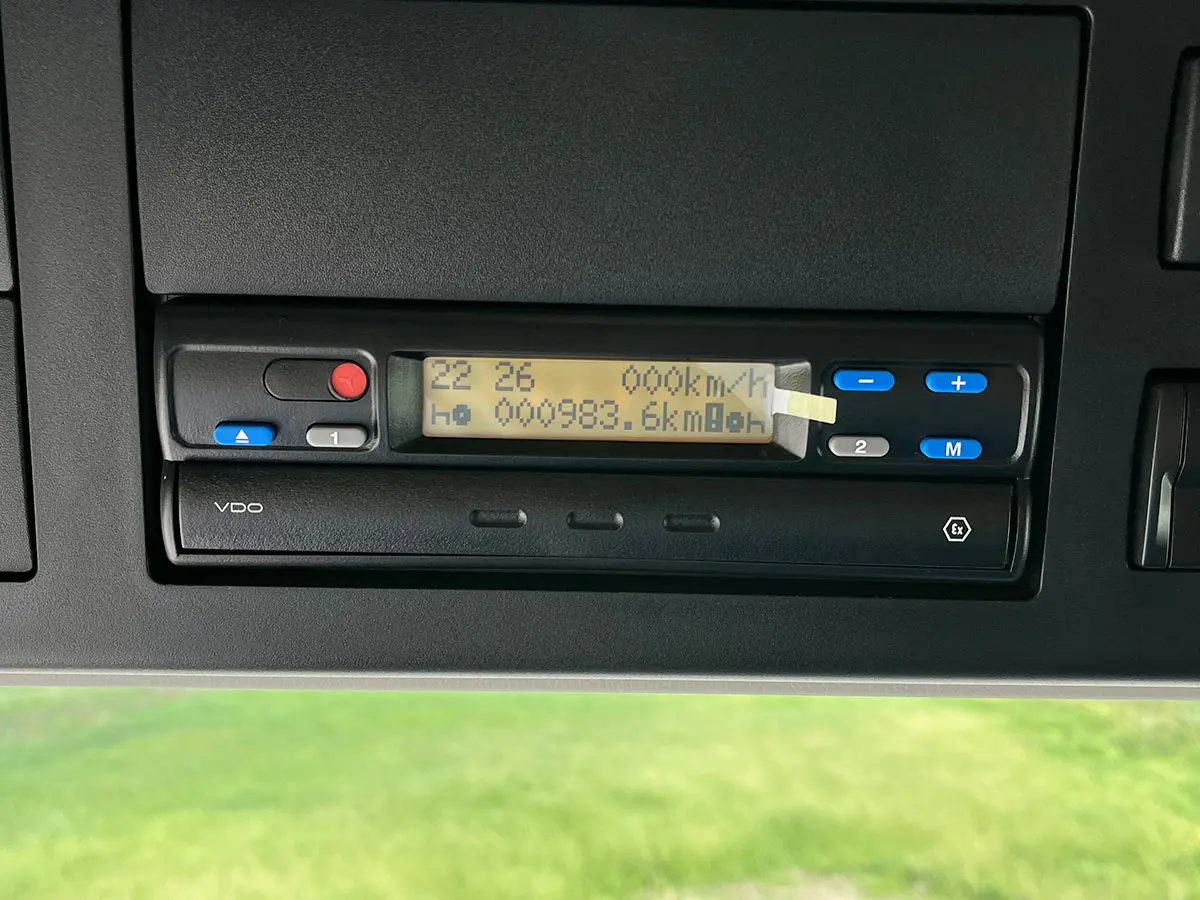 Mercedes-Benz Arocs 4145-AK 8x8 Chassis Cabin 10