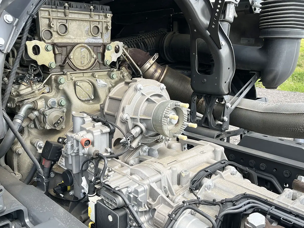 Mercedes-Benz Arocs 4145-AK Chassis Cabin 8x8 13