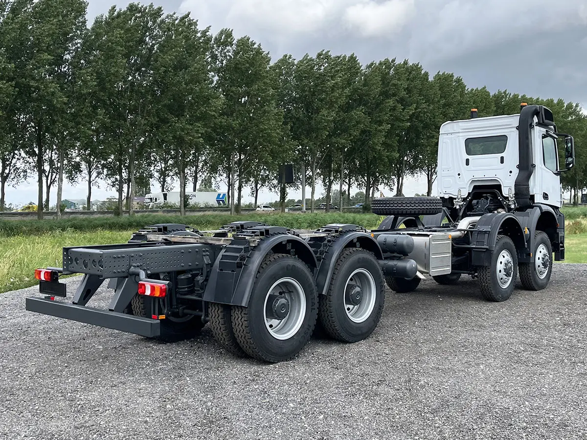 Mercedes-Benz Arocs 4148-AK Châssis Cabine 8x8 6