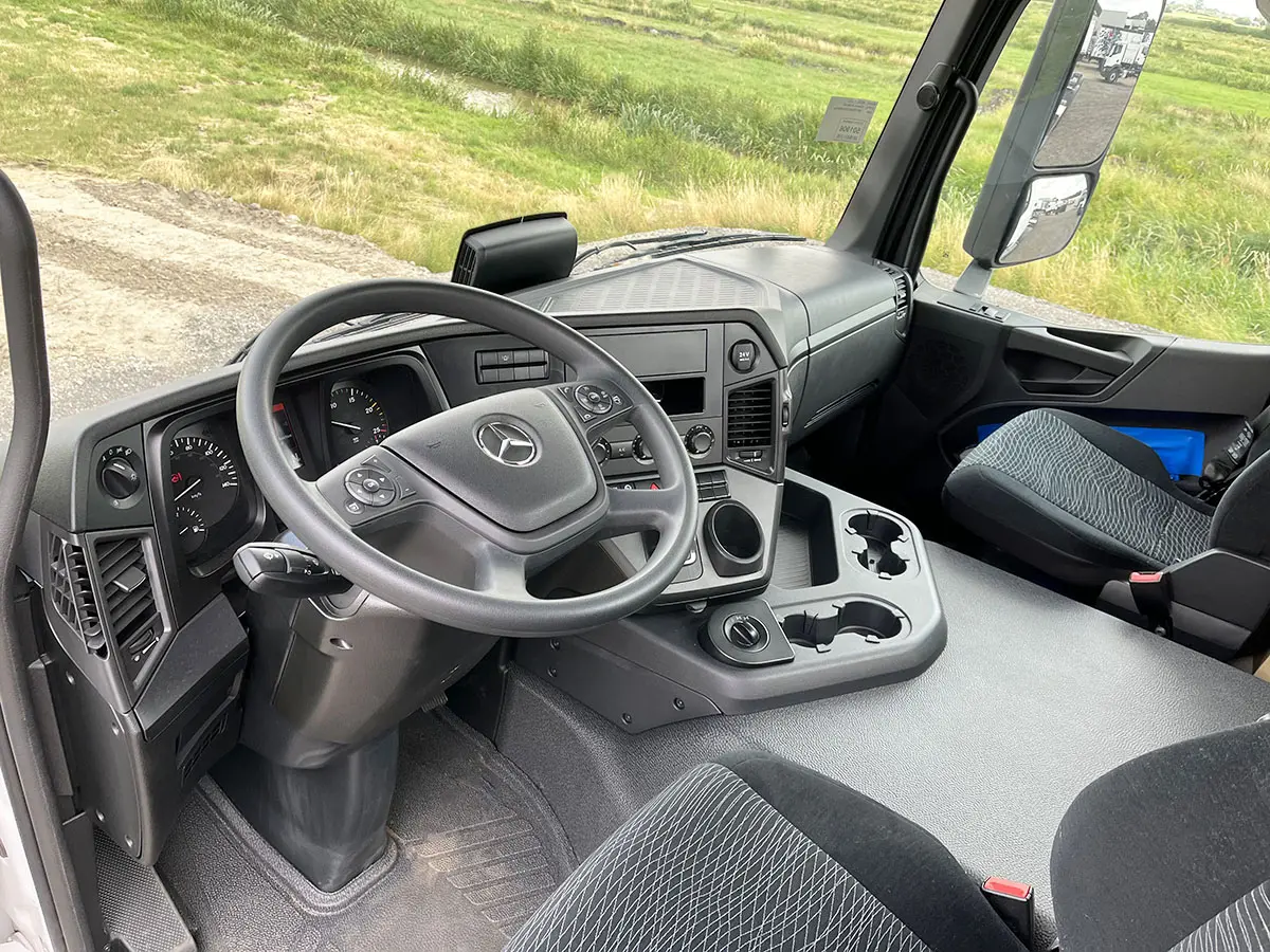 Mercedes-Benz Arocs 4148-AK Châssis Cabine 8x8 8