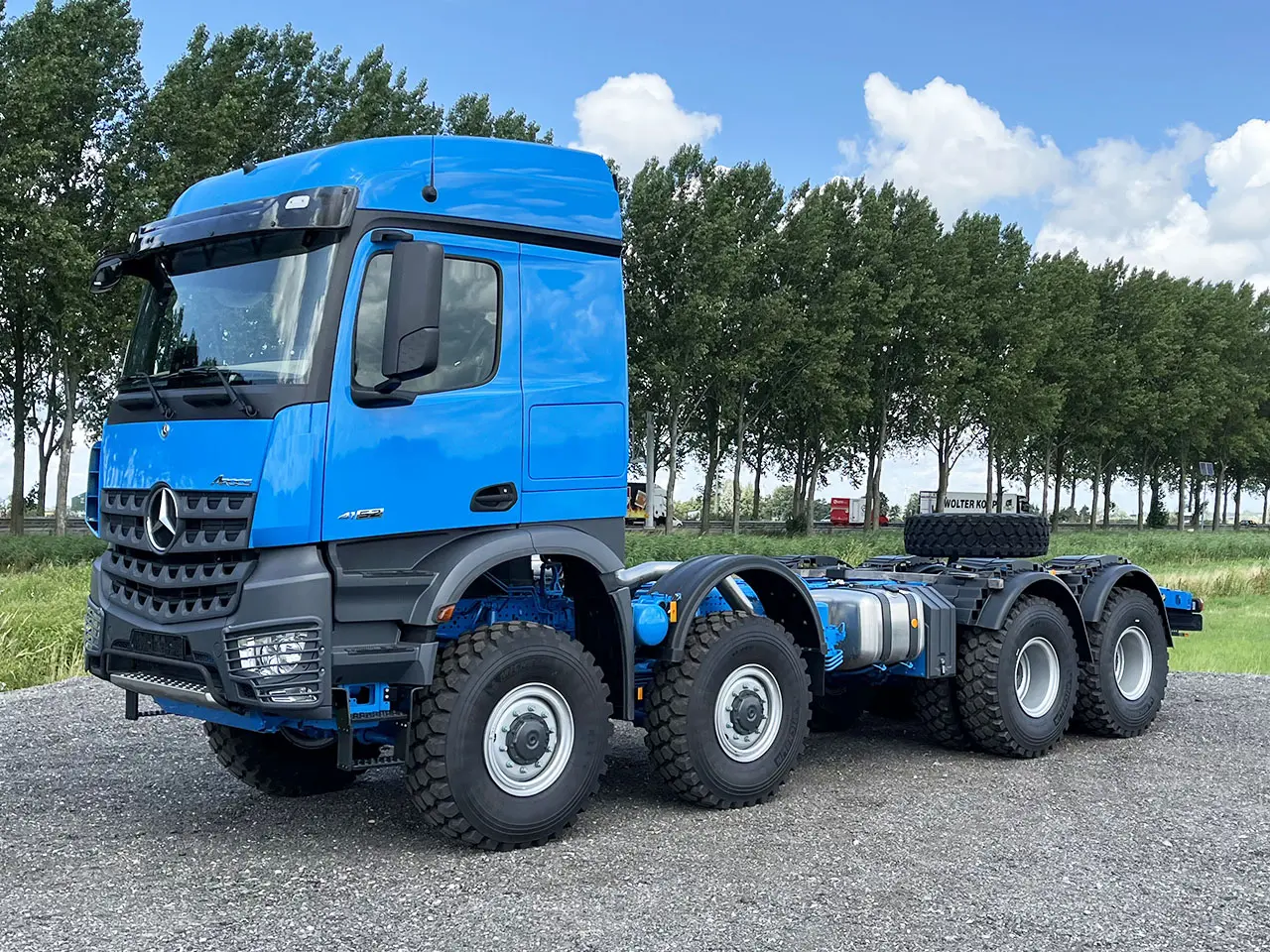 Mercedes-Benz Arocs 4152-AK Chassis Cabin 8x8