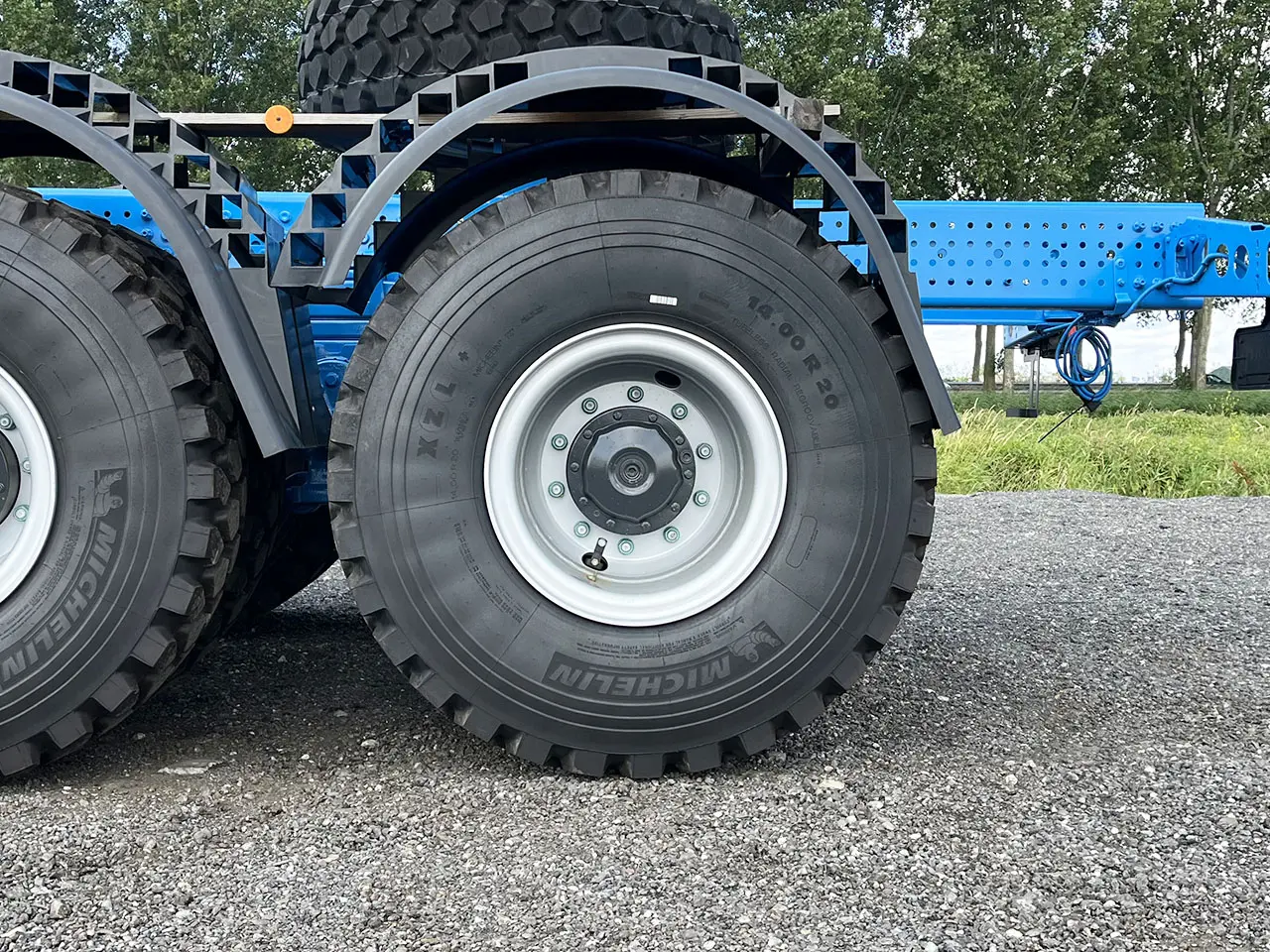 Mercedes-Benz Arocs 4152-AK Châssis Cabine 8x8 14