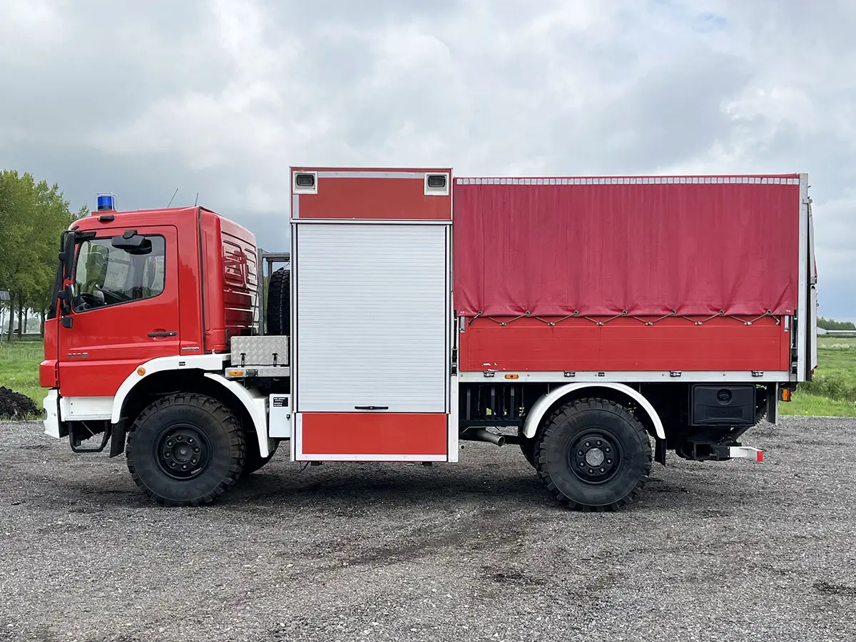 Mercedes-Benz Atego 1118 4x4 Tarpaulin/Canvas Body Truck 2