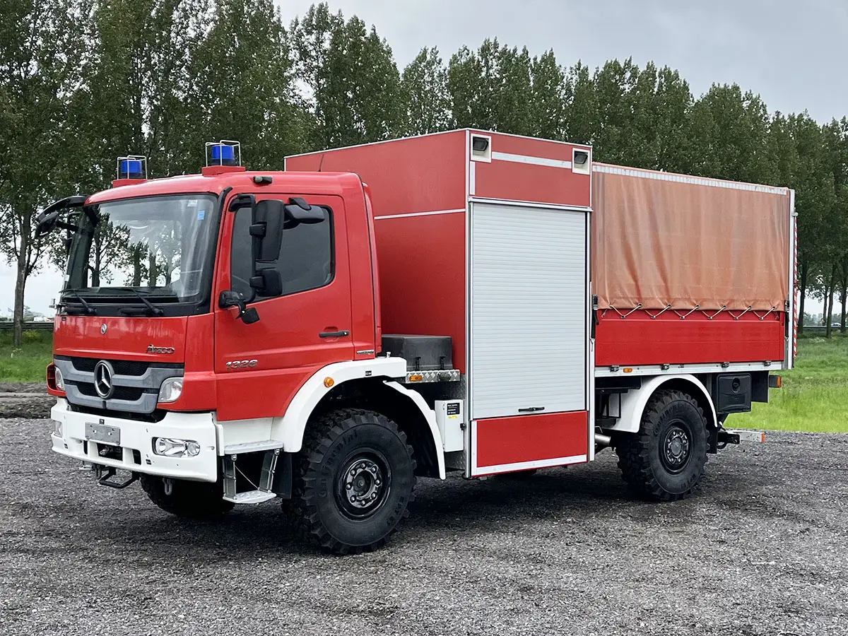 Mercedes-Benz Atego 1326 4x4 Tarpaulin/Canvas Body Truck