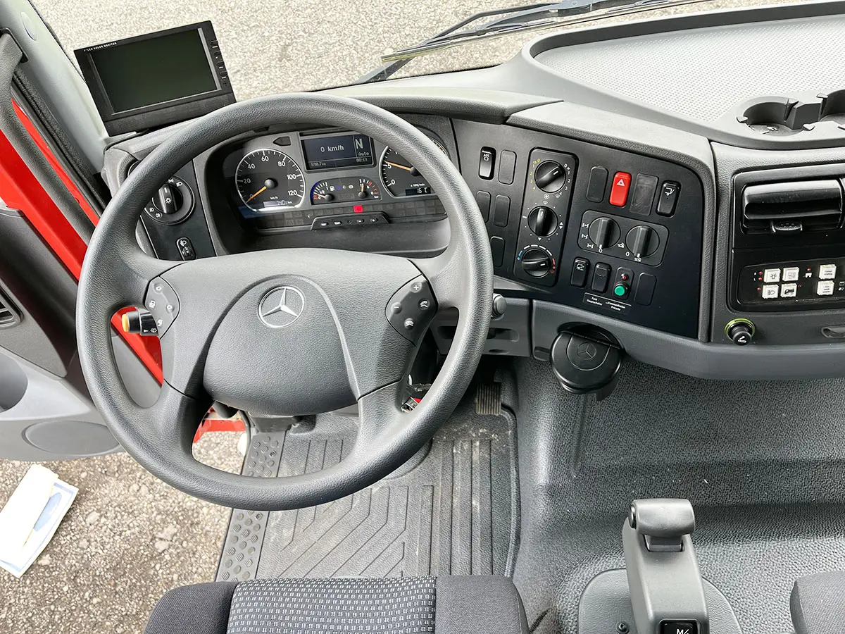 Mercedes-Benz Atego 1326 4x4 Tarpaulin/Canvas Body Truck 9