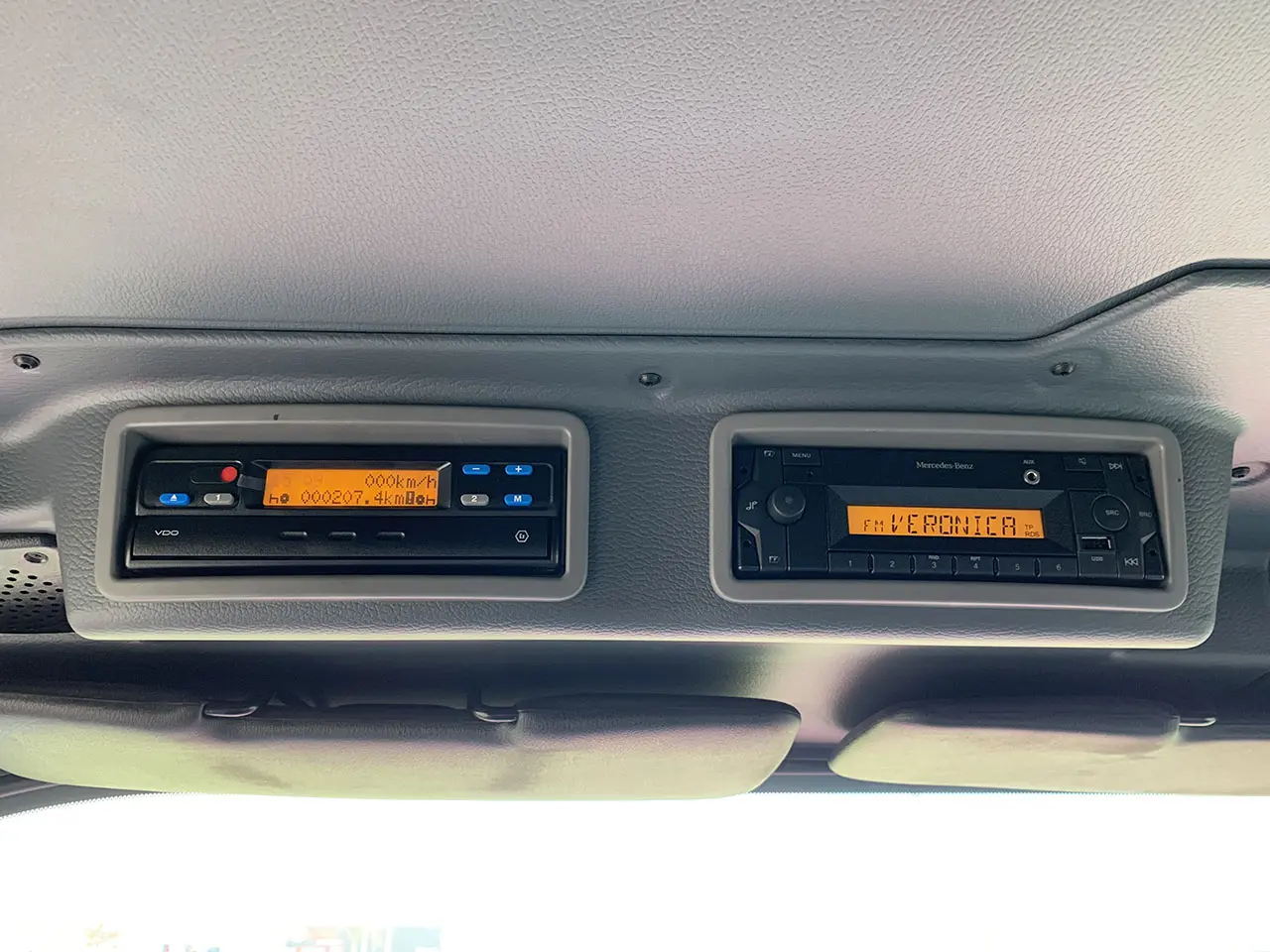 Mercedes-Benz Zetros 2042 Chassis Cabin 4x2 10