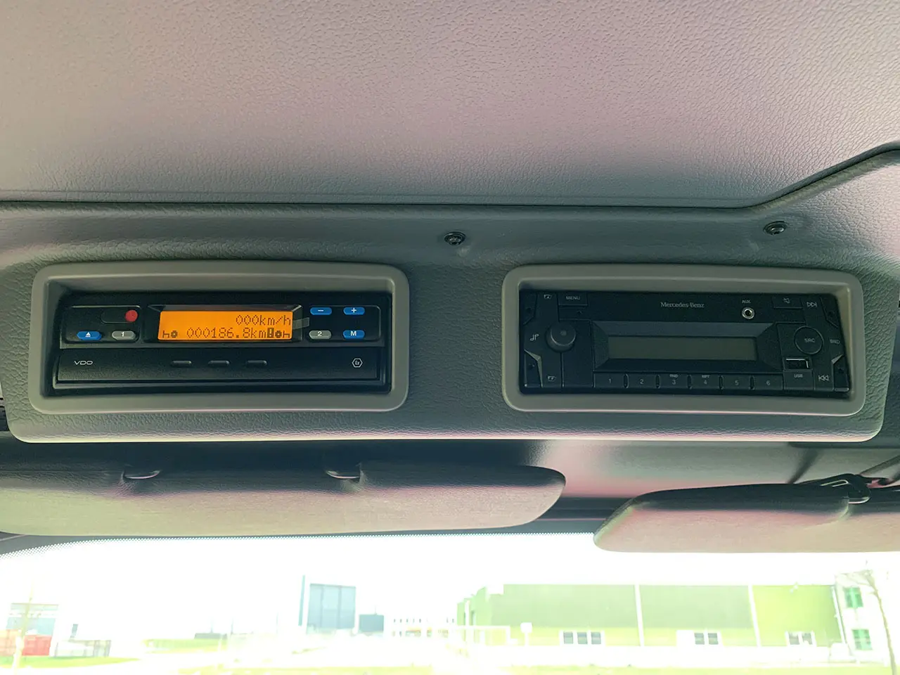 Mercedes-Benz Zetros 2045 Chassis Cabin 4x2 11