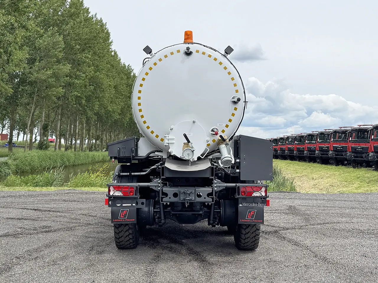 Mercedes-Benz Zetros 3342 A Sewage Tank Truck 6x6 14
