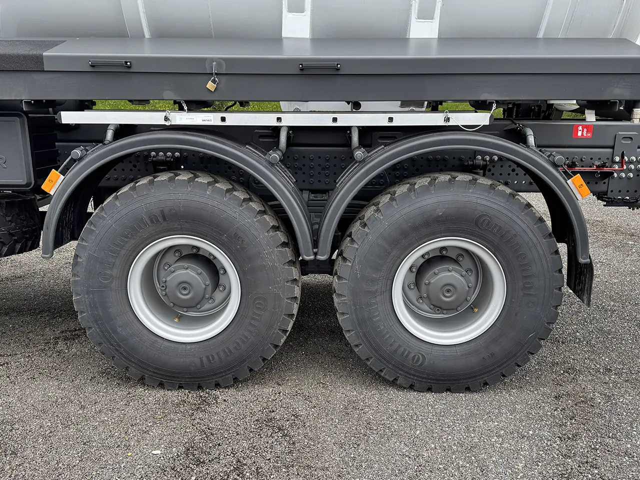 Mercedes-Benz Zetros 3342 A Sewage Tank Truck 6x6 16