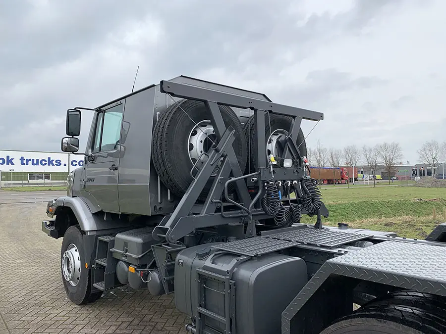 Mercedes-Benz Zetros 3343-S 6x4 Tractor Head 12