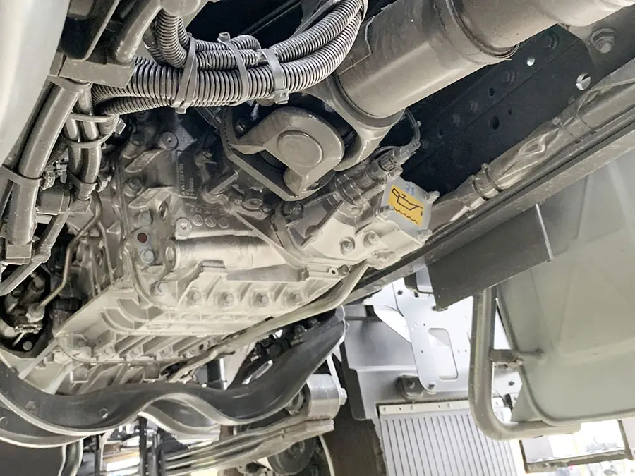 Mercedes-Benz Zetros 3343-S 6x4 Tractor Head 13