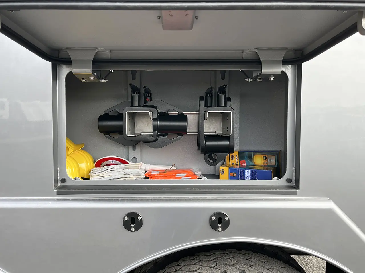 Mercedes-Benz Zetros 3345-K 6x4 Recovery Truck 13